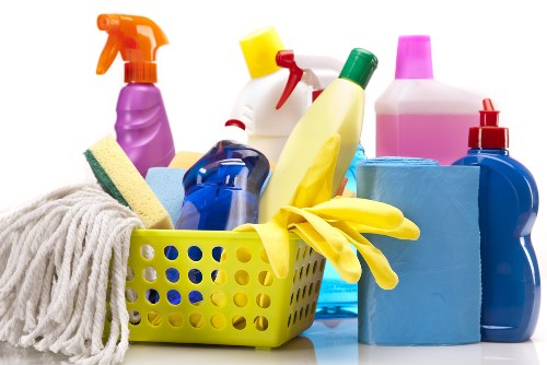 Cleaning methods for different carpet fibres